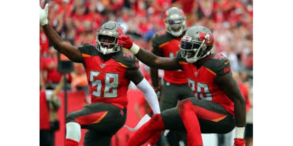 Le nouveau maillot des Buccaneers de Tampa Bay continue